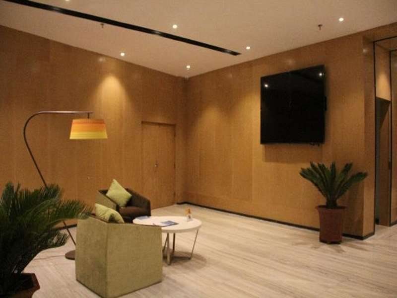 Шанцю: IU Hotel Shangqiu Kaixuan Road Zhonghuan Square Branch
