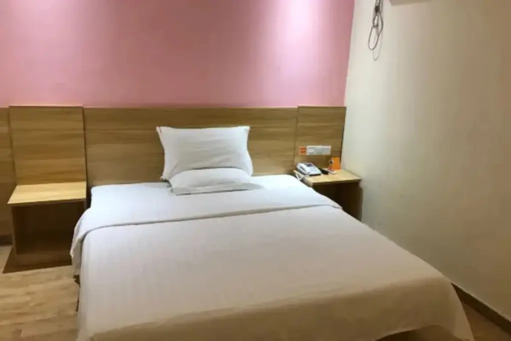 Шэньчжэнь: 7 Days Inn Shenzhen Shawei Subway Station Branch