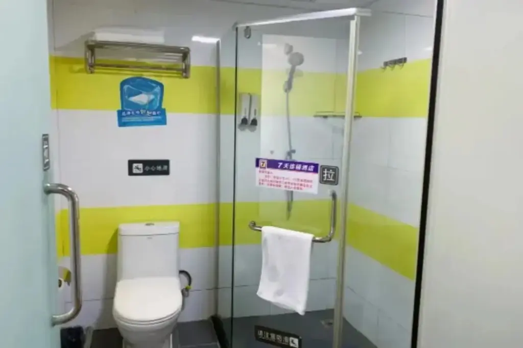 Шэньчжэнь: 7 Days Inn Shenzhen Shawei Subway Station Branch