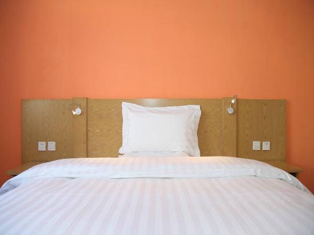 Пекин: 7 Days Inn Beijing Laiguangying Branch