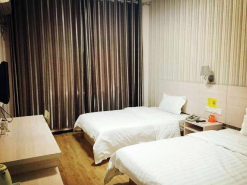 Чжумадянь: 7 Days Inn Zhumadian Tianzhongshan Avenue Branch