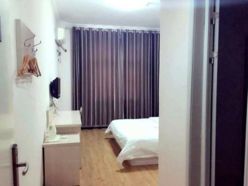 Чжумадянь: 7 Days Inn Zhumadian Tianzhongshan Avenue Branch