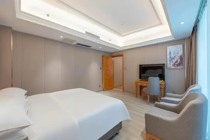 Фошань: Vienna Hotel Foshan Lingnan Pearl Gymnasium