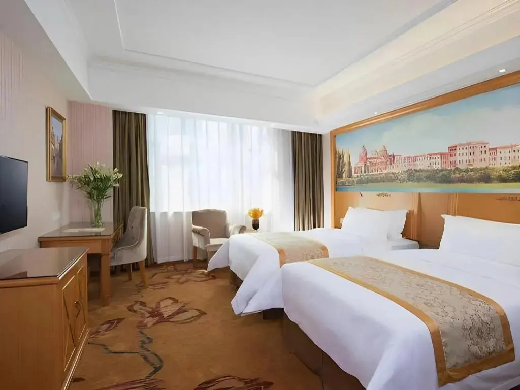 Фошань: Vienna Hotel Foshan Lingnan Pearl Gymnasium