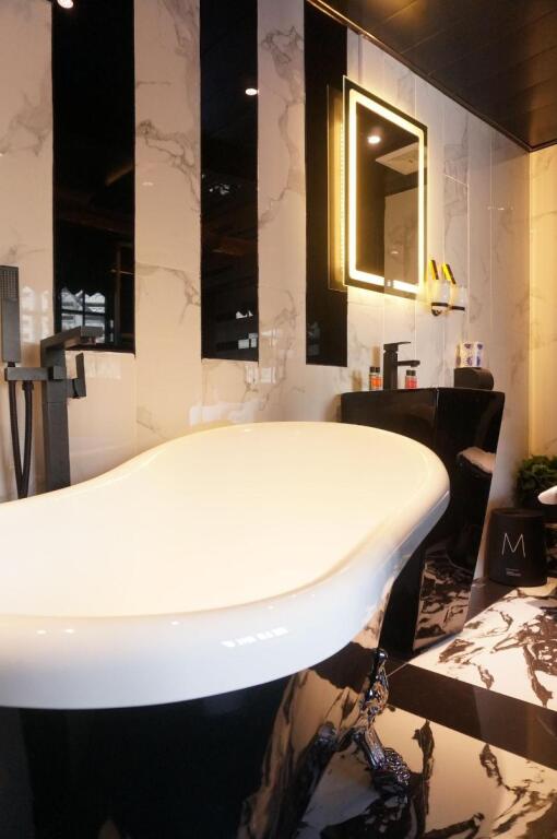 Гонконг: Star City Hotel - Tsim Sha Tsui