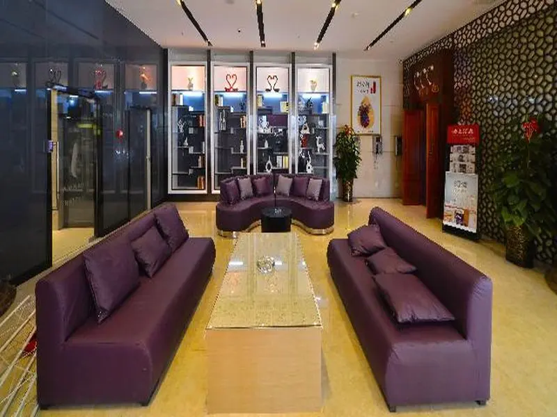Лешан: Lavande Hotel Leshan High-Speed Rail Station Wanda Plaza Branch