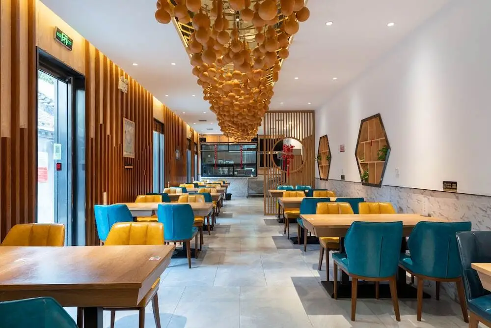 Пекин: East Sacred Hotel-near Beijing Tiananmen Square,the Forbidden City,Wangfujing Street-Newly renovated hotel