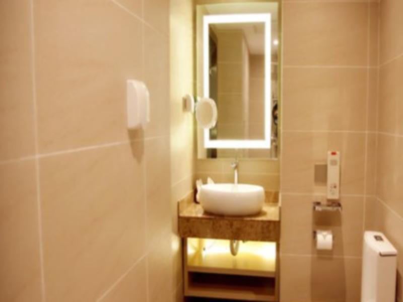 Фусинь: Lavande Hotel Fuxin San Yi Ba Park Branch