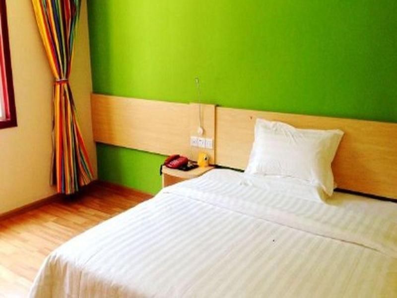 Тяньцзинь: 7 Days Inn Tianjin Zhongshan Road North Train Station Branch