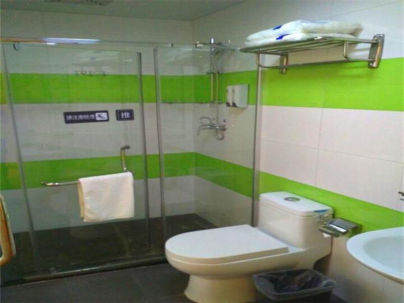 Шэньчжэнь: 7 Days Inn Shenzhen Baoan Shiyan Branch