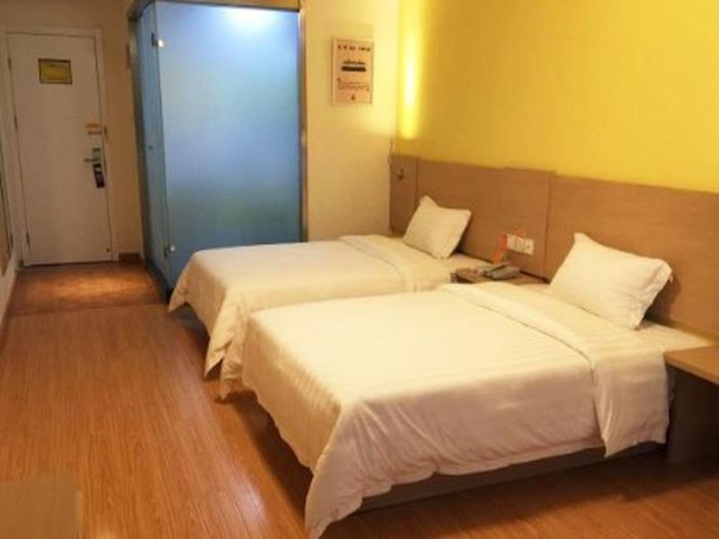 Хучжоу: 7 Days Inn Huzhou Nanxun Guzhen Branch
