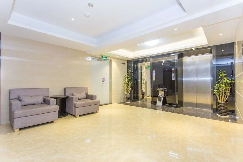 Гуанчжоу: Lavande Hotel Guangzhou Zhongshanba Metro Station Branch