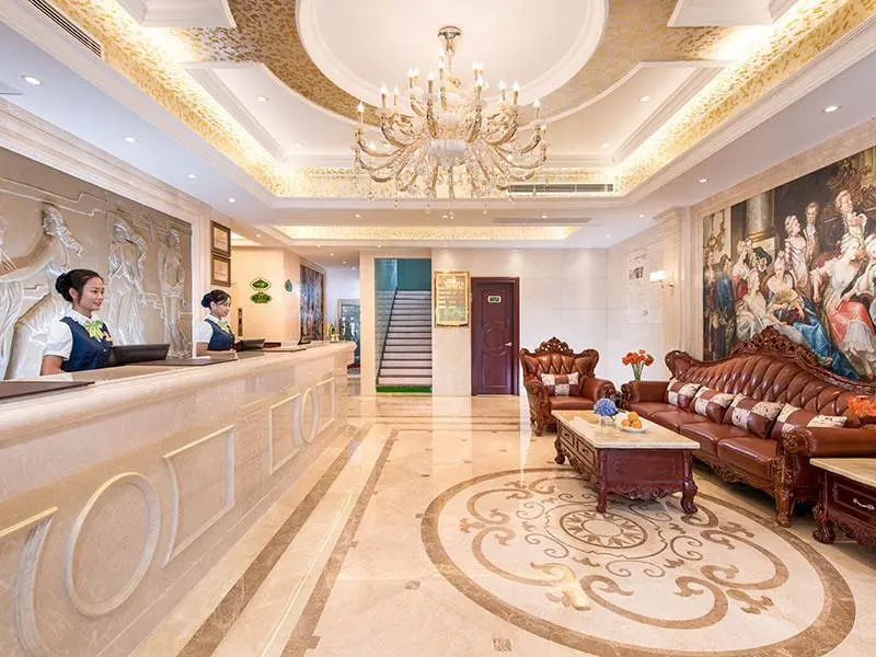 Шэньчжэнь: Vienna Hotel Shenzhen Dongmen Hubei Metro Station