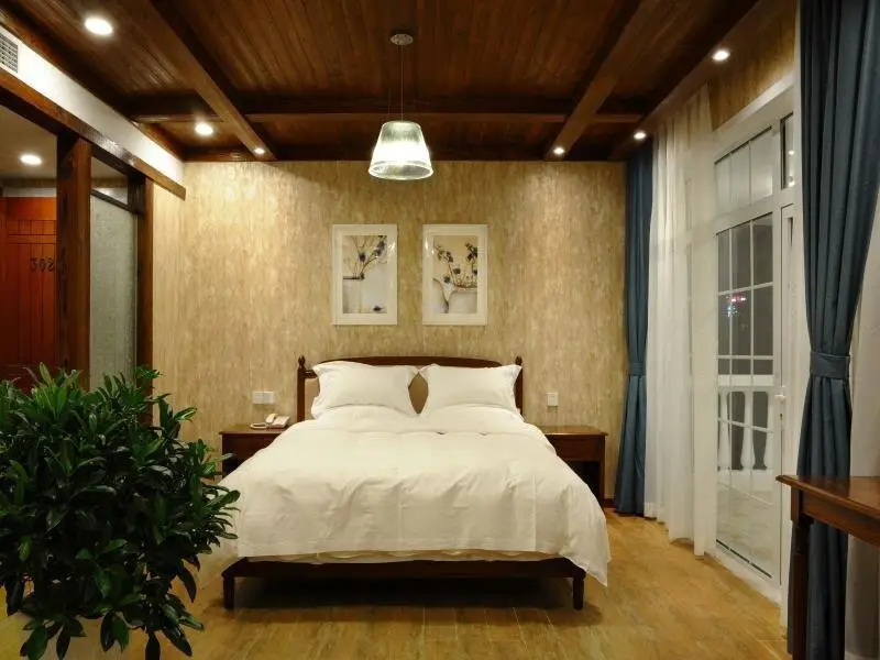 Циндао: Qingdao Villa Inn No.12 Seaside