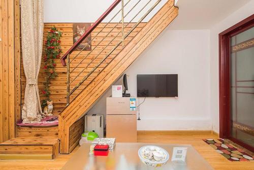 Циндао: Cat's loft