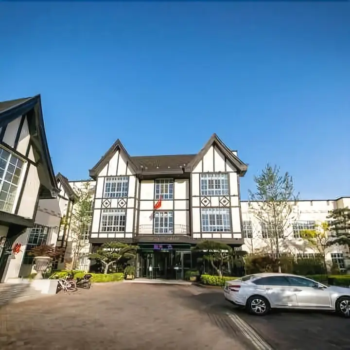 Циньхуандао: Haitian Yise Resorts Hotel Qinhuangdao