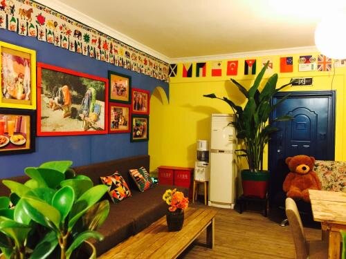 Seven Meet Youth Hostel — фото 1