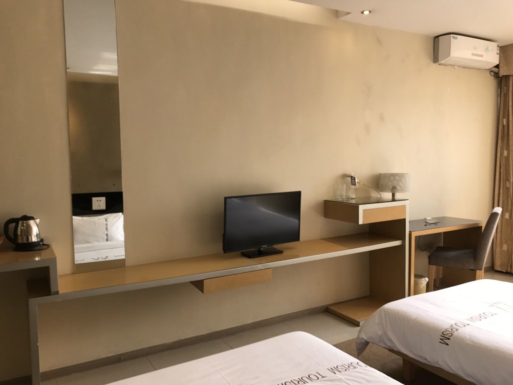 Шэньчжэнь: Tourism Trend Hotel