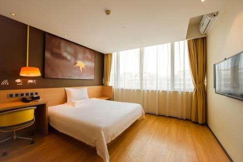 Чжэнчжоу: IU Hotel Zhengzhou Lvcheng Square Subway Station Branch