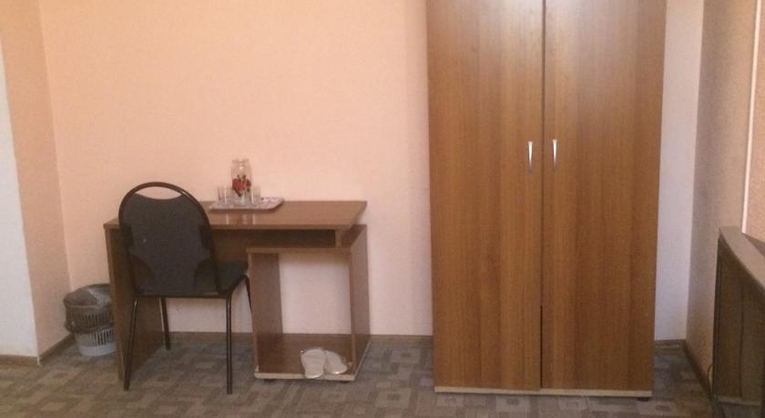 Москва: Hotel Lefortovsky Rynok Merkado