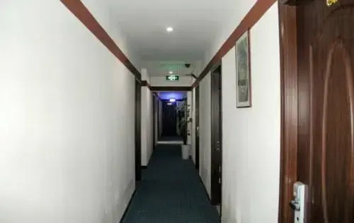 Циндао: Xiliandeng Shanglv Hotel (Qingdao Vientiane City)
