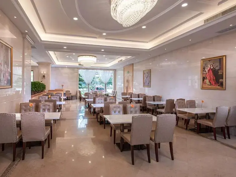 Шэньчжэнь: Vienna International Hotel (Shenzhen North Railway Station Longhua Yifang Tiandi Branch)