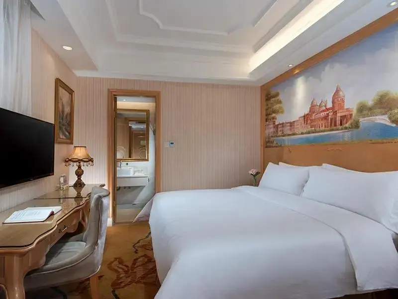 Шэньчжэнь: Vienna International Hotel (Shenzhen North Railway Station Longhua Yifang Tiandi Branch)