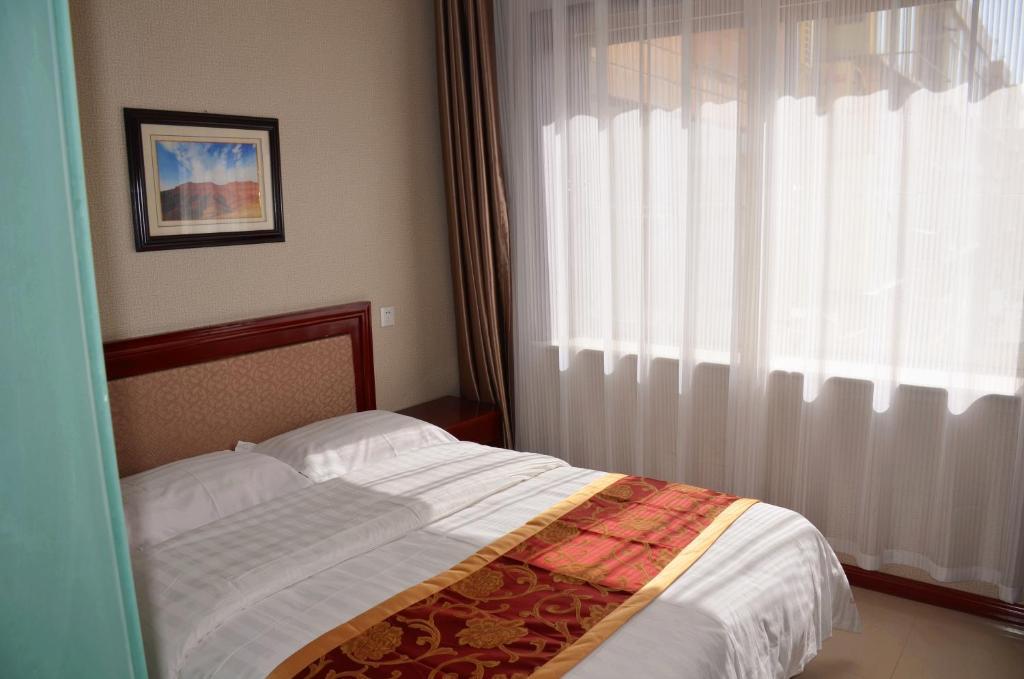 Чжанъе: The Silk Road Travelers Hostel