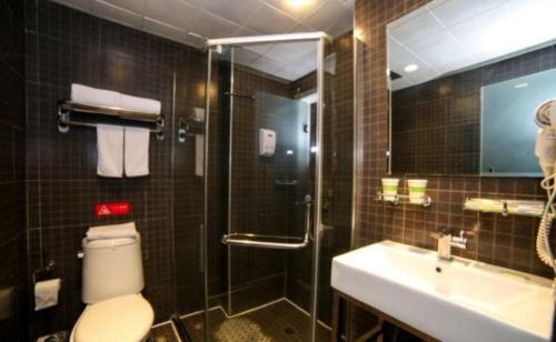 Кайфын: Motel Kaifeng Gulou Square