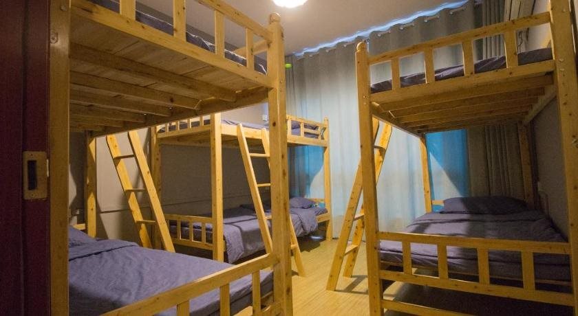 Чунцин: Chongqing NineFour Youth Hotel