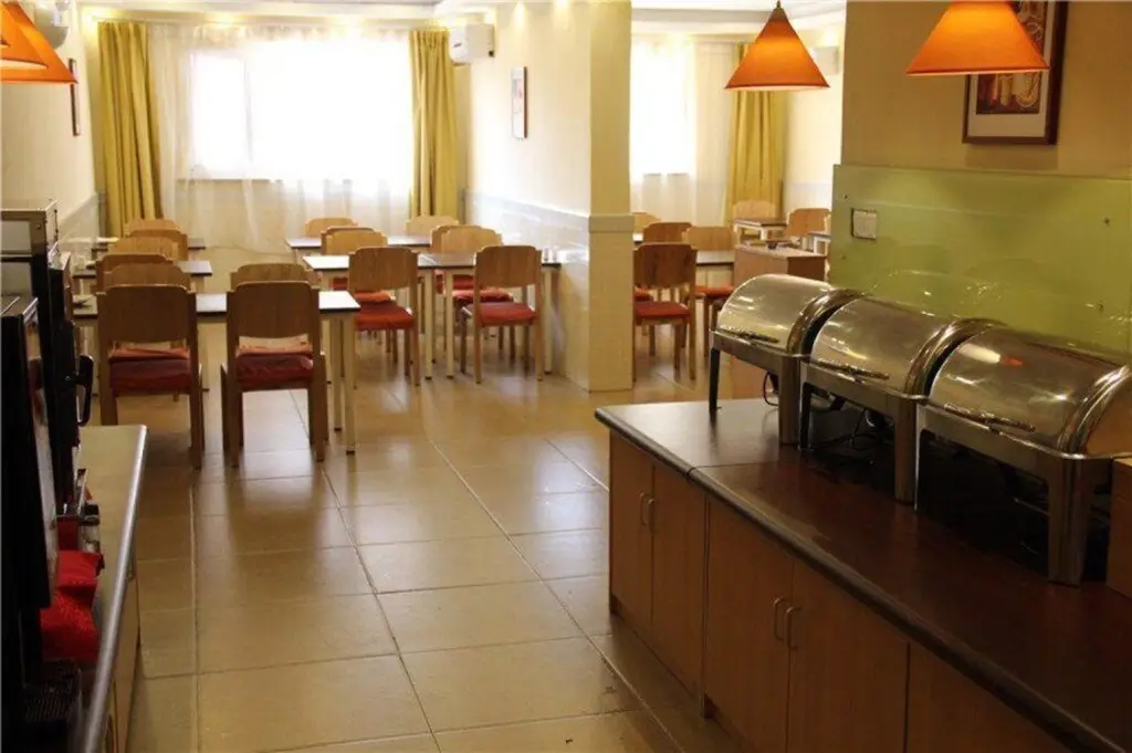 Циндао: Home Inn Hotel Jimo Powerlong Qingdao