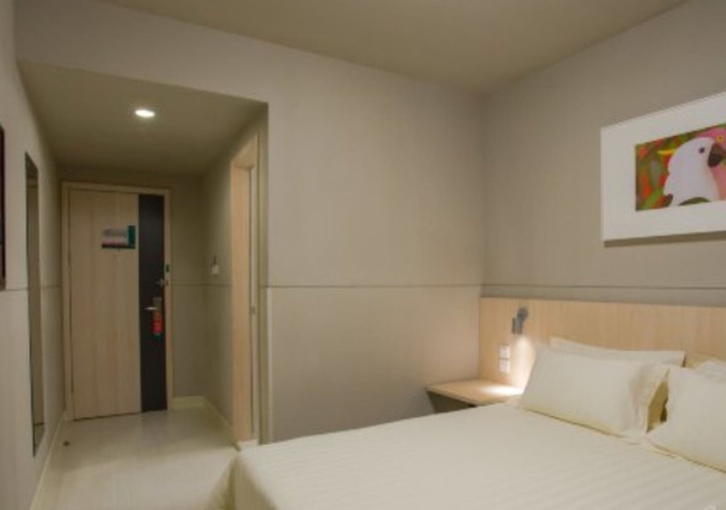 Ухань: Jinjiang Inn Wuhan Linjiaohu Wanda Branch