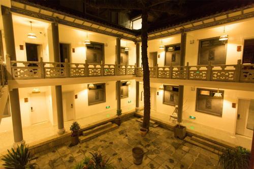 Дали: Lanque Art Inn (Dali Old City South Gate)
