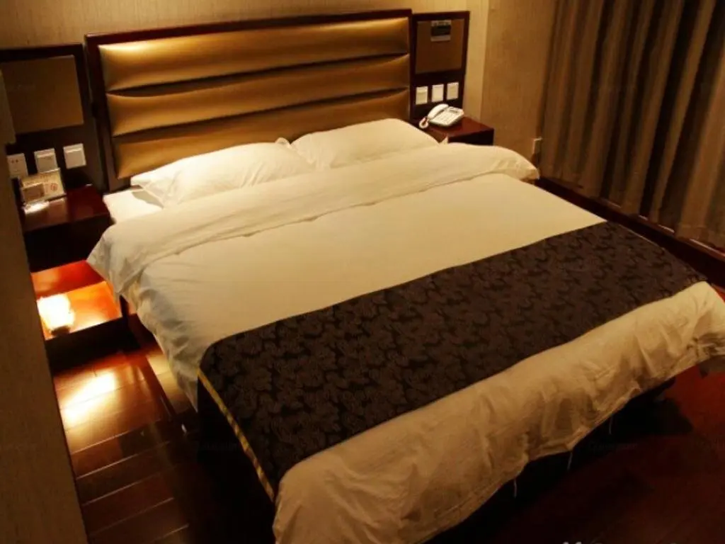 Xuancheng: One Plus One Holiday Inn