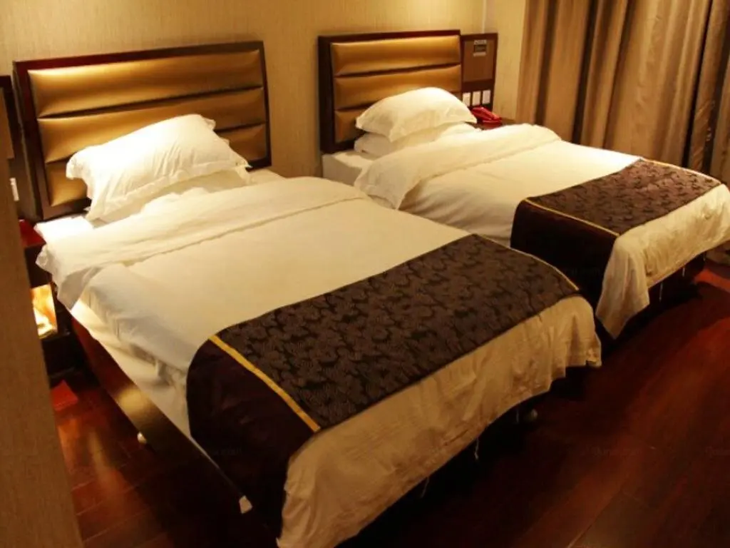 Xuancheng: One Plus One Holiday Inn