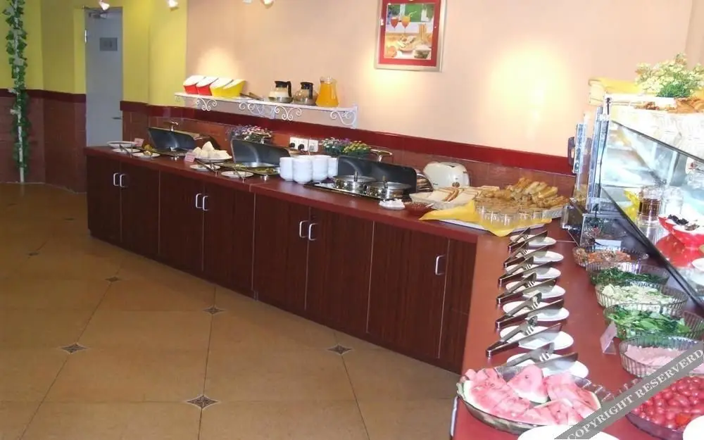 Циндао: Home Inn Jimo Heshan Road