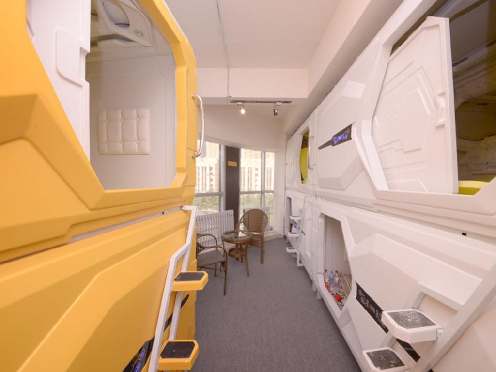 Харбин: 1  Capsule Hostel
