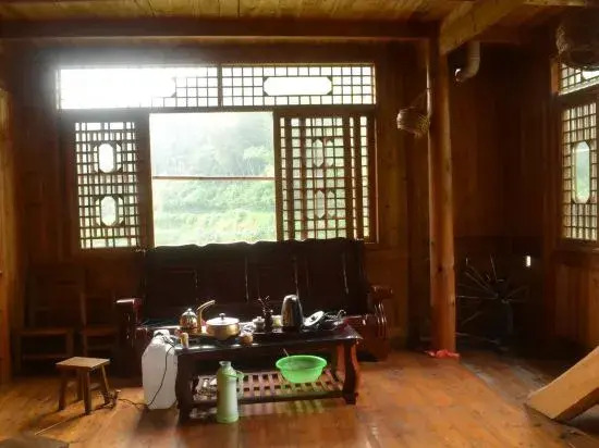 Лючжоу: Tongxiang Country House