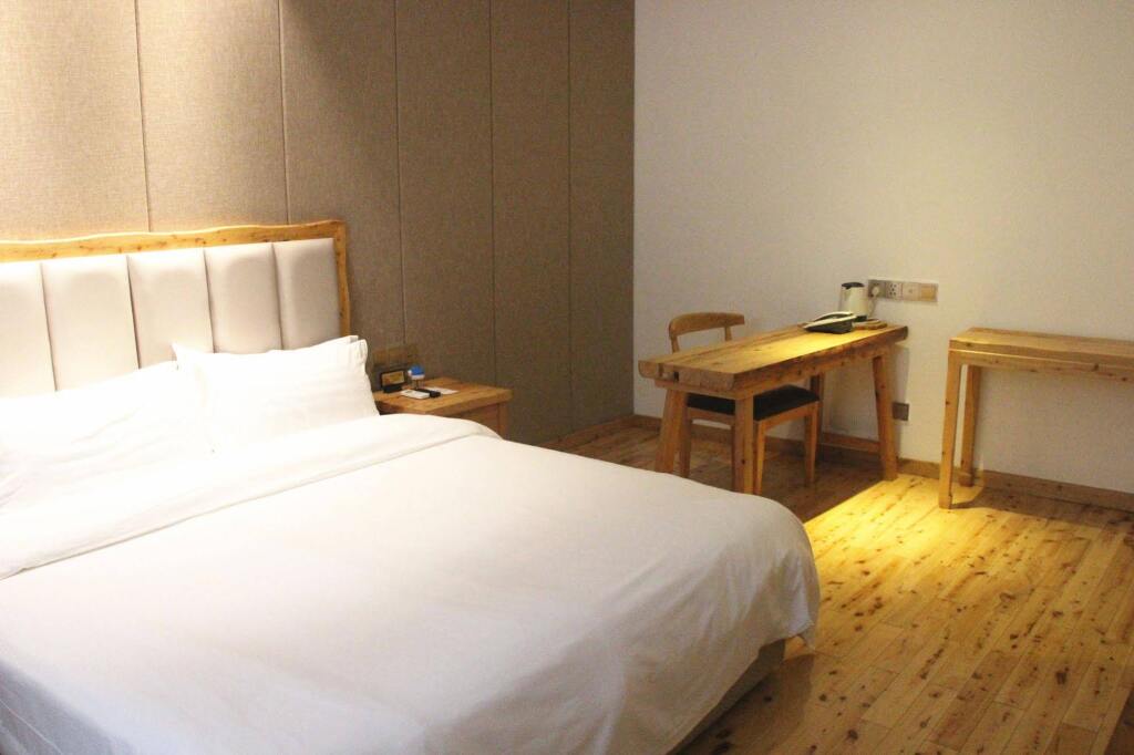 Чэнду: Qingju Chengdu Tidu Branch