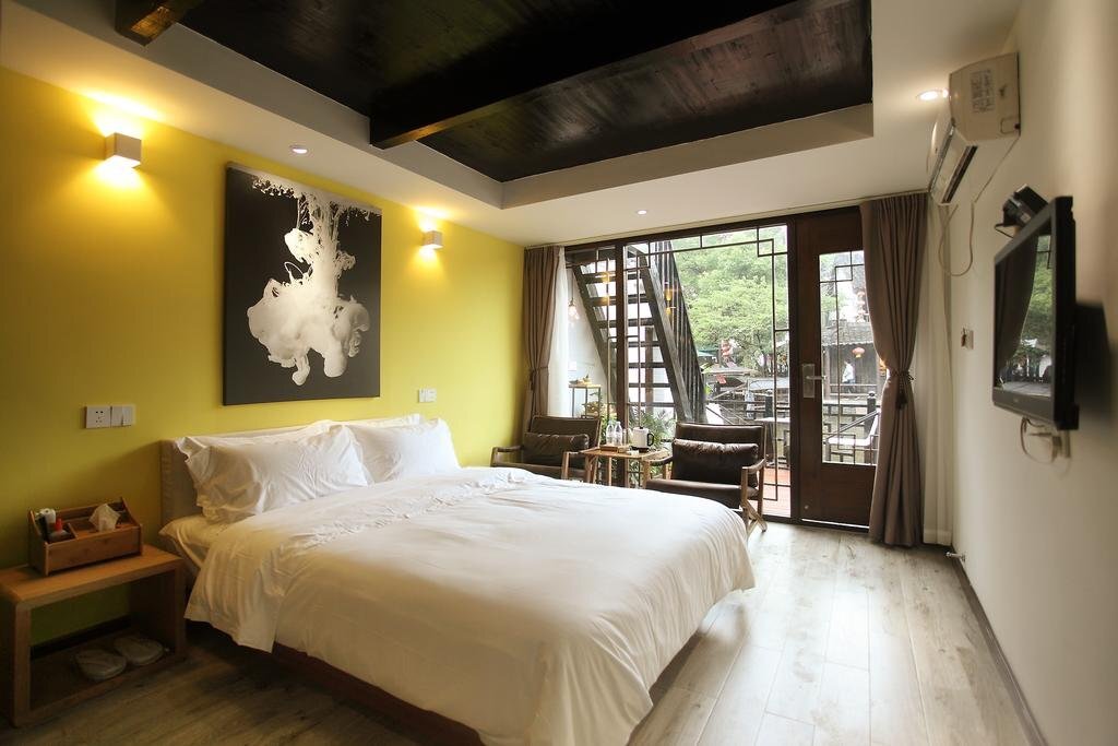 Цзясинь: Xitang Hua Tian Hotel