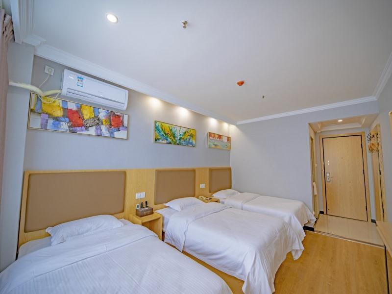 Greentree Inn Fuyang Railway Station West Xiangyan — фото 1