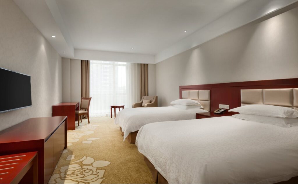 Шанхай: Ramada Shanghai Minhang