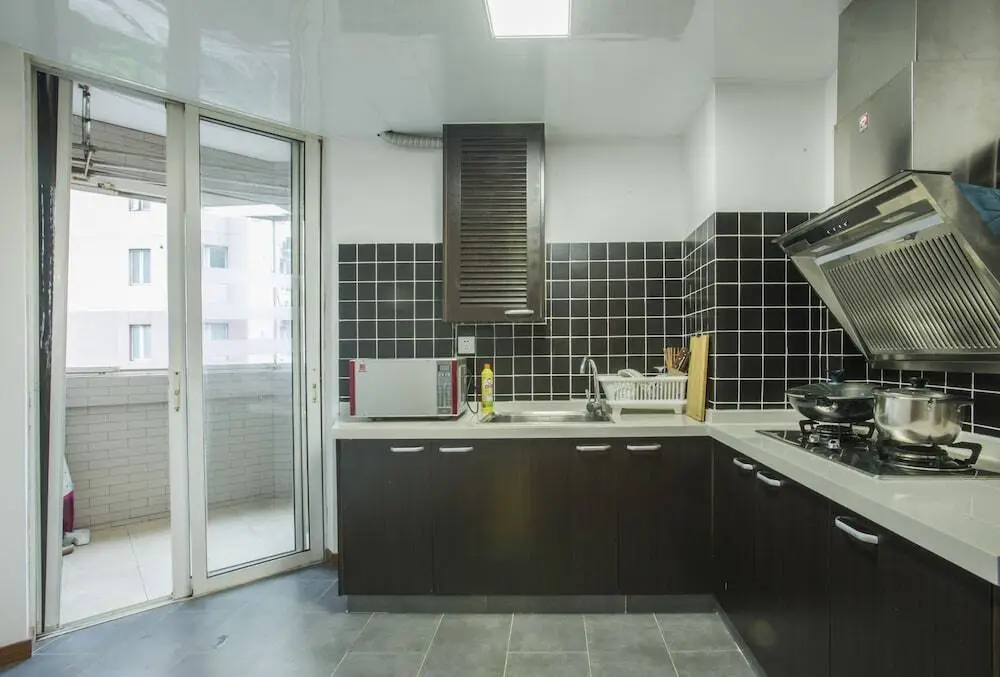Шанхай: GoNative Downtown Apartment Yu Garden