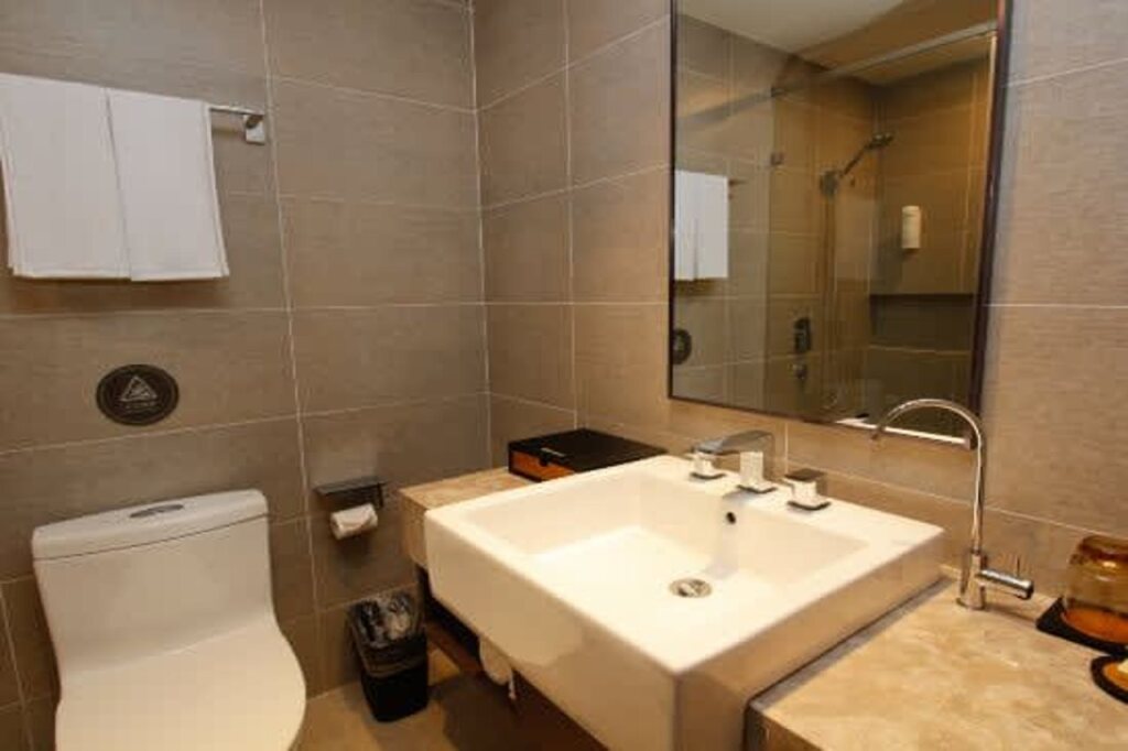 Сиань: Home Inn Plus (Xi'an Gaoxin 4th Road, Daduhui, Fengqing Park subway station)