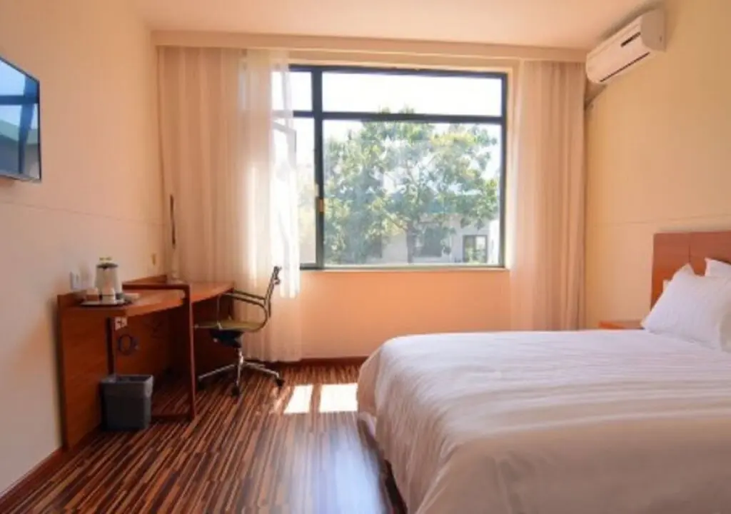 Пэнлай: Jinjiang Inn Select Yantai Penglaige