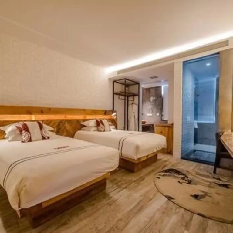 Хуаншань: Jietou Xiangwei Inn