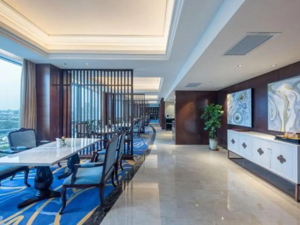 Цзинань: Jinan Luxury Blue Horizon Hotel