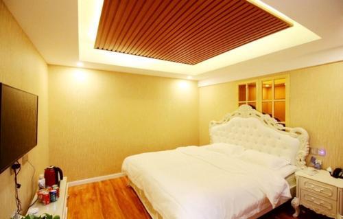 Циндао: Qingdao 7 Nights Hotel