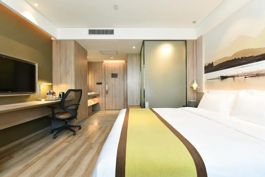 Баодин: Atour Hotel