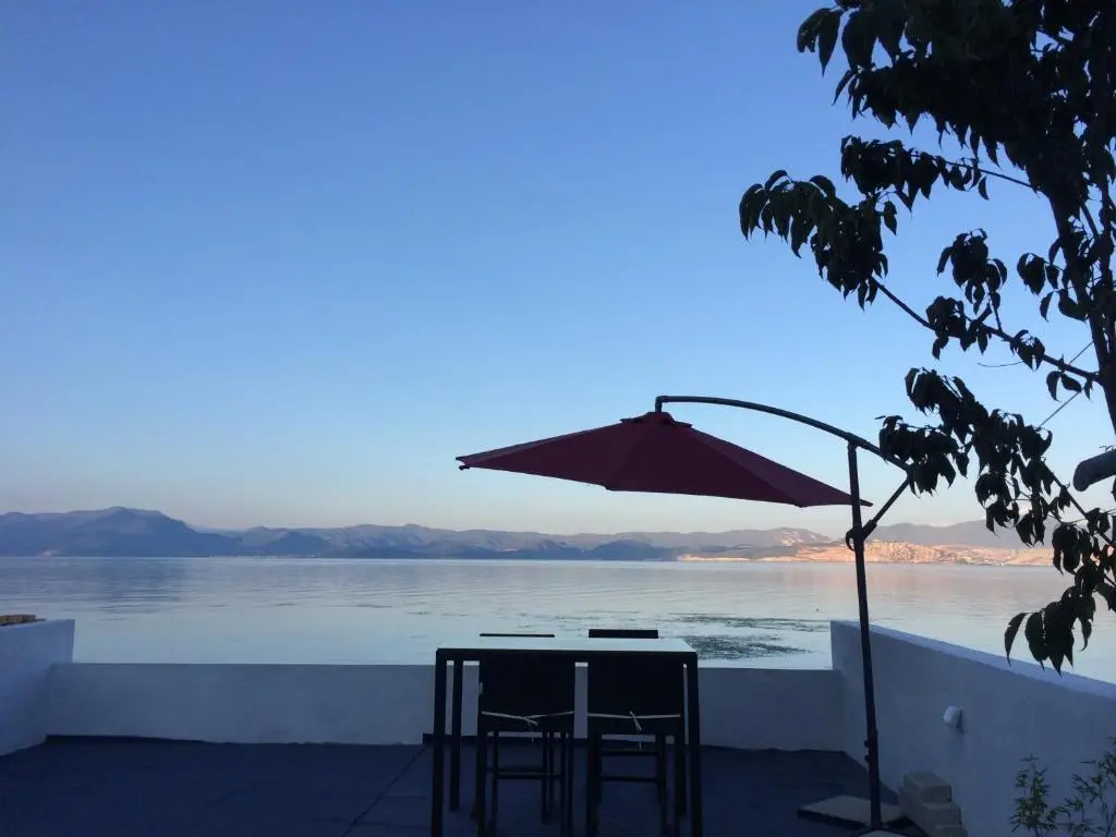 Erhai Guichu Sea View Inn — фото 1